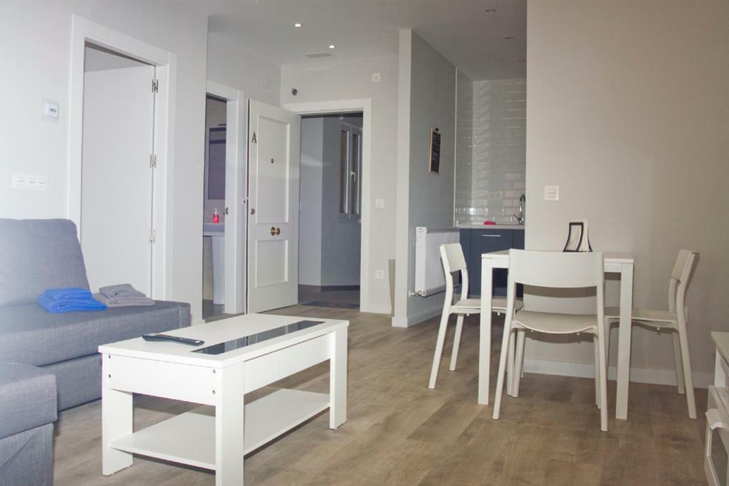 Apartamentos Gyc Viviendas Gold レオン エクステリア 写真